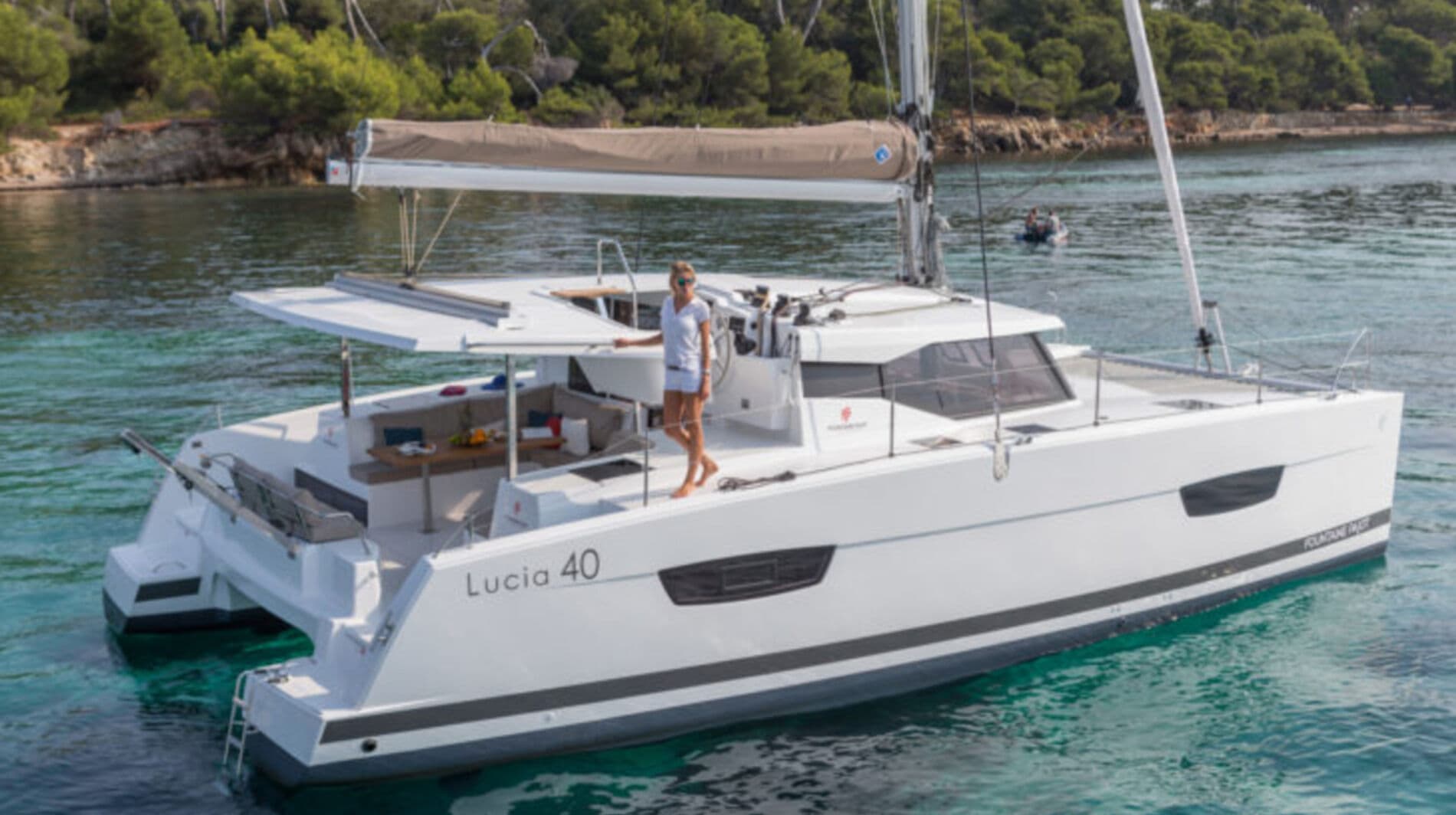 Lucia 40 Maestro (Cat)