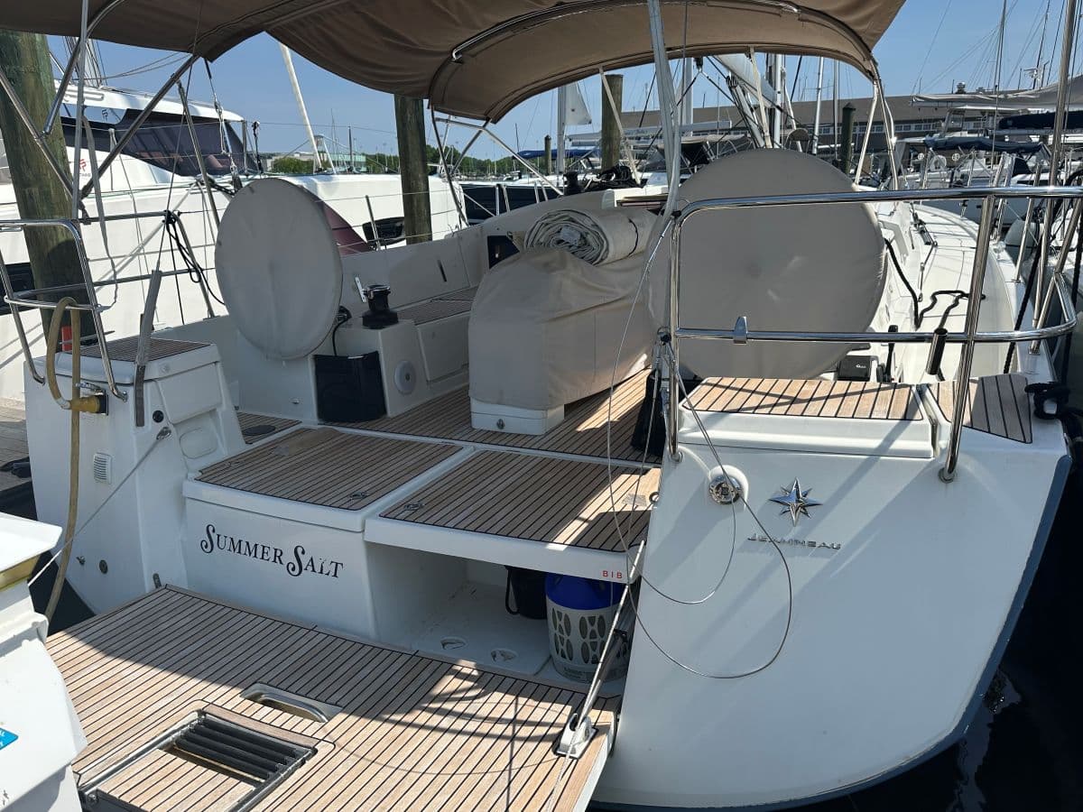 Sun Odyssey 440