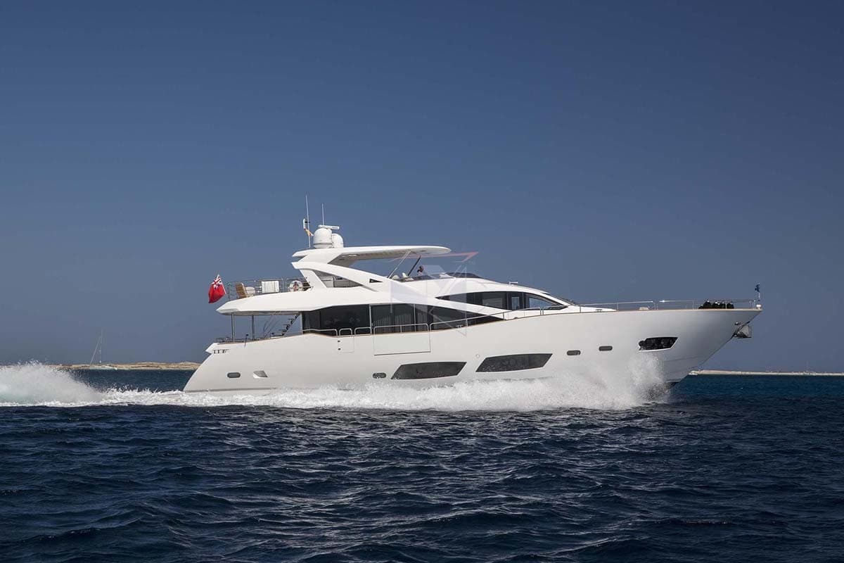Sunseeker 28m
