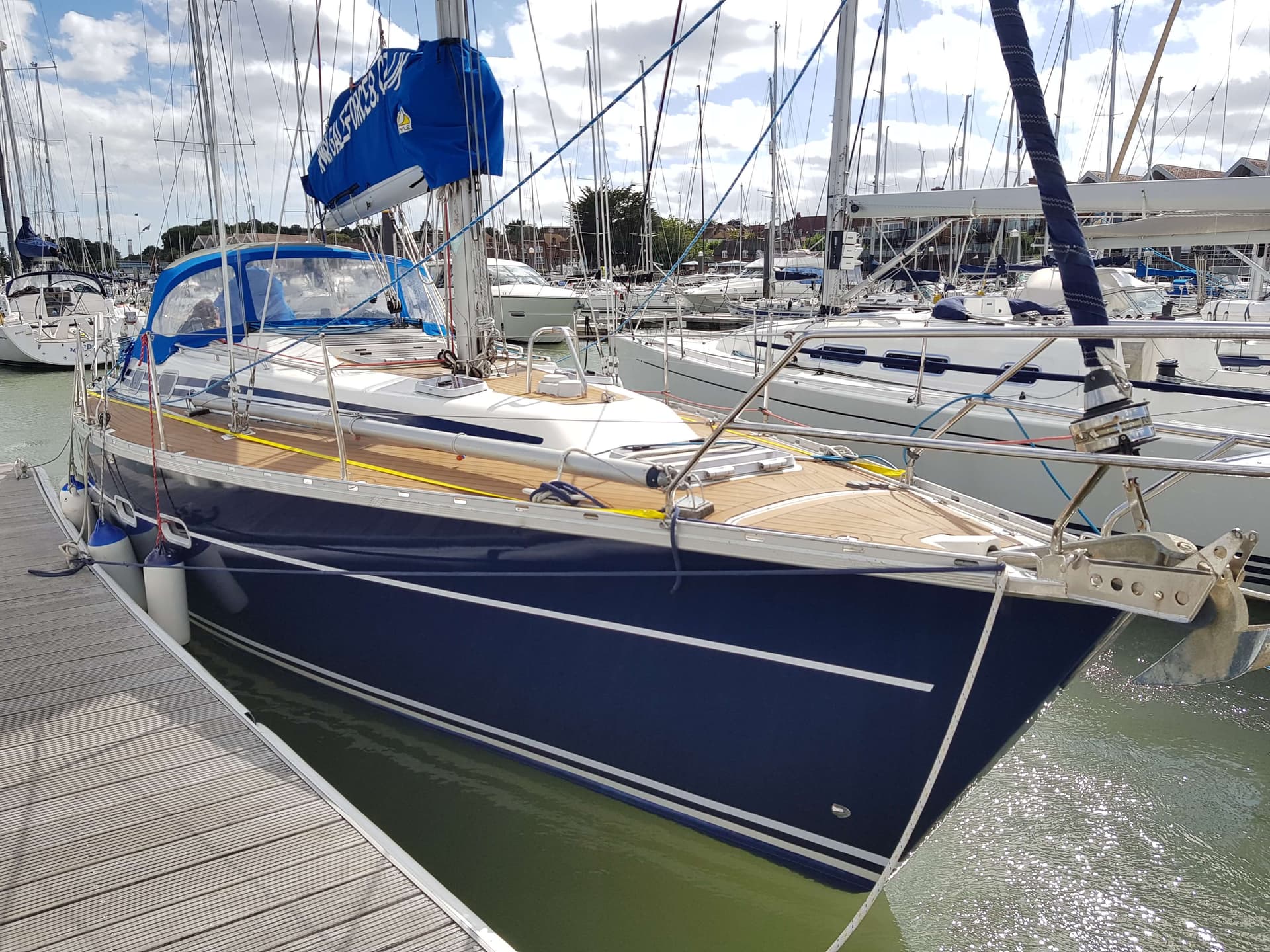 Bavaria 350