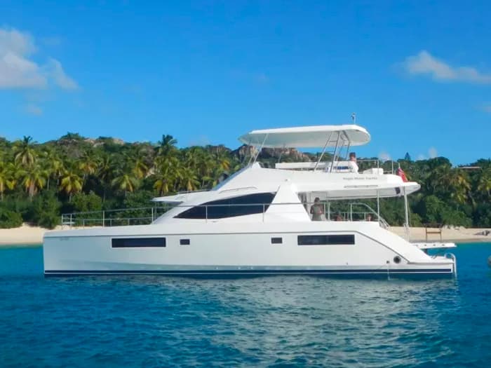 Leopard 514 Power Catamaran