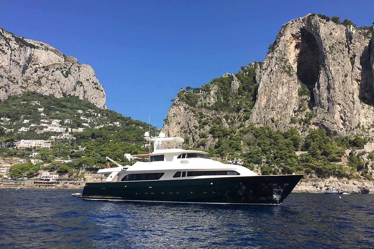 Ferretti Navetta 30
