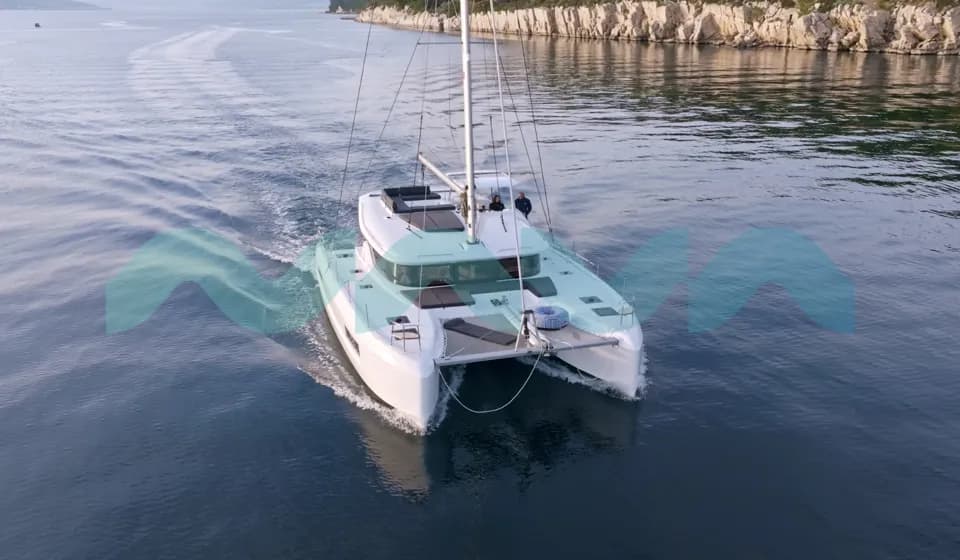 Lagoon 43