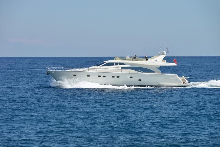 Ferretti 68